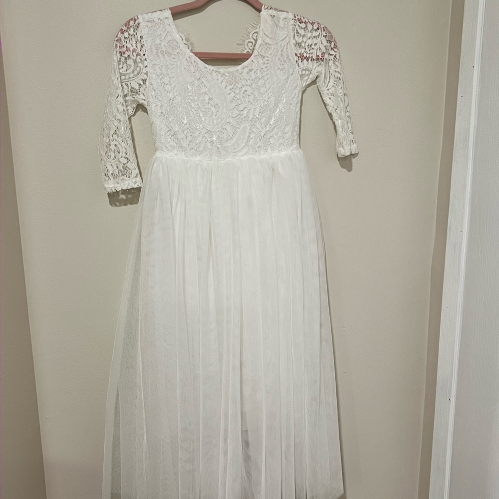 Delicate White Lace flower girl Dress - Picture 2 of 7